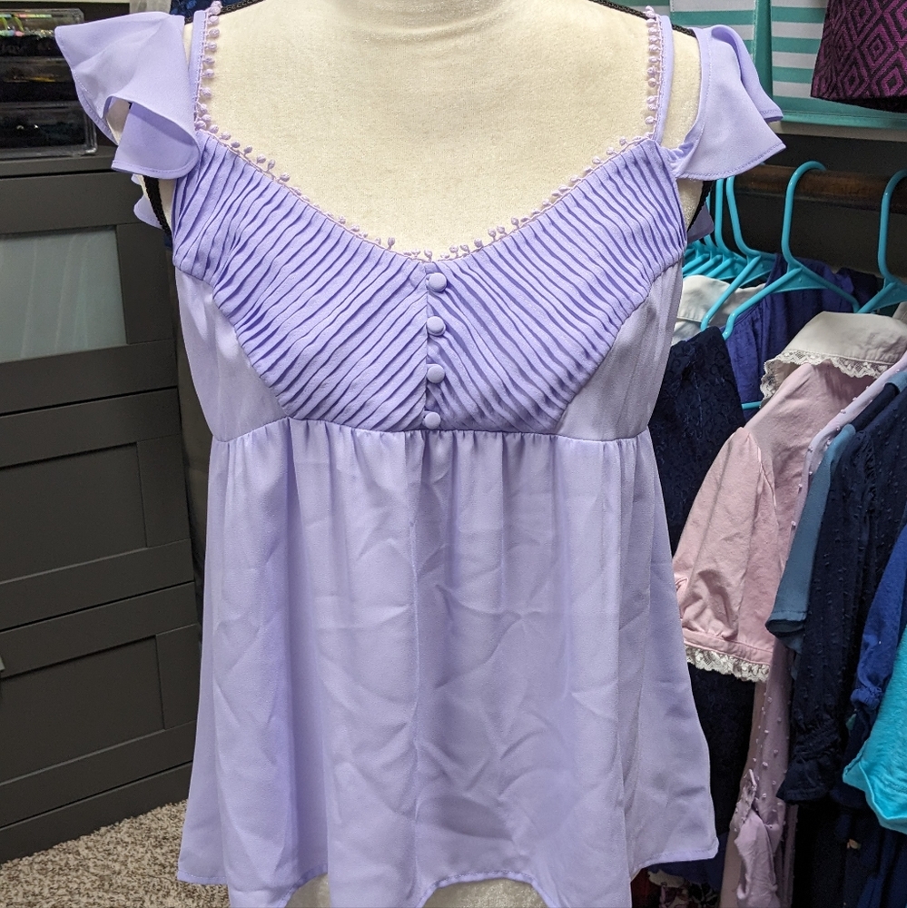 Express M Pin Tuck Lavender Purple Top